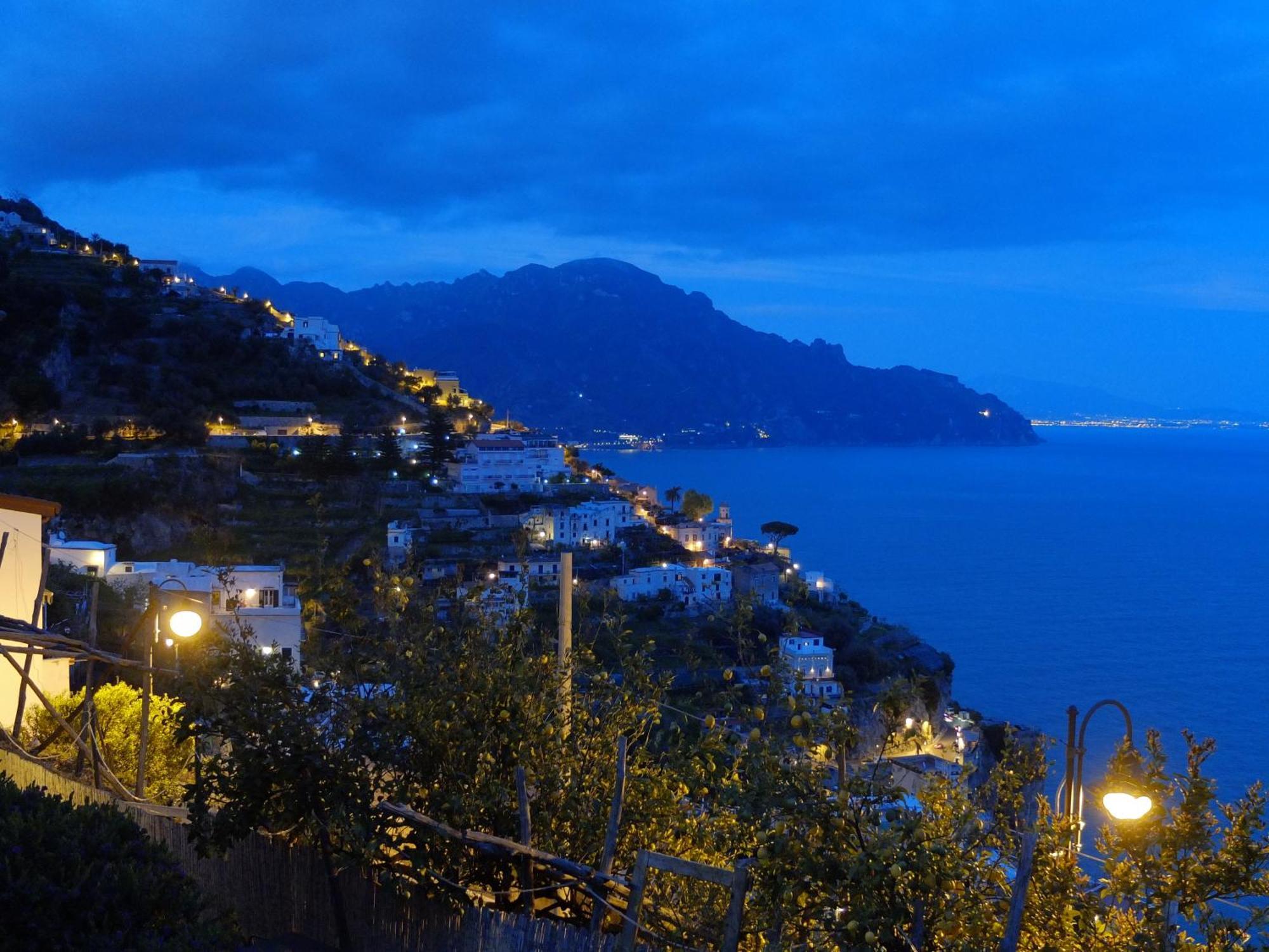 L'Antico Borgo Dei Limoni Bed & Breakfast Amalfi Exterior photo
