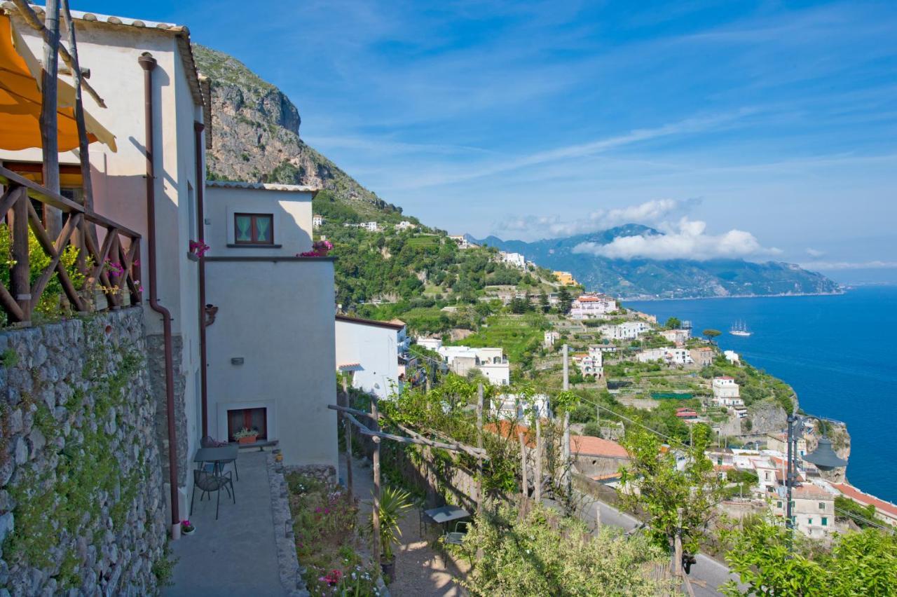 L'Antico Borgo Dei Limoni Bed & Breakfast Amalfi Exterior photo